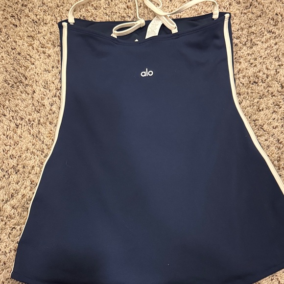 ALO Yoga Navy and Cream Top - Picture 4 of 5